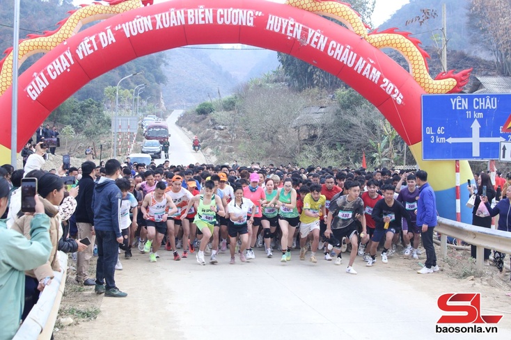 Marathon captures charm of Yen Chau district in spring 