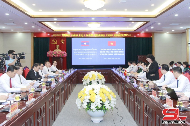 Son La, Laos’ Luang Prabang province talk border matters 