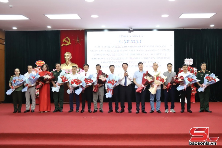 Son La marks 100th anniversary of Vietnam Revolutionary Press Day