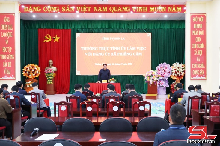 Standing Deputy Secretary of provincial Party Committee visits Phieng Cam commune.