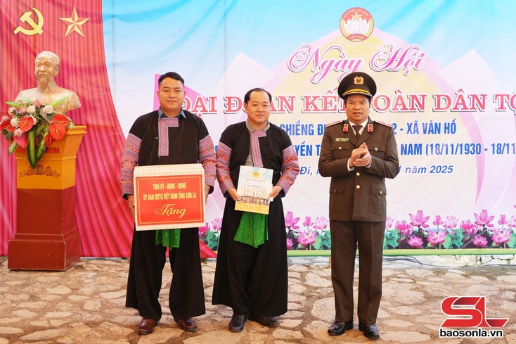 Giám đốc Công an Sơn La chôm hặp Mự hội Cạt sàn chu chựa côn 