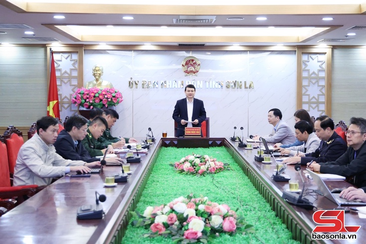 Đồng chí Phó Chủ tịch UBPX tỉnh uô nuv đros têx sở, ngành yuôx tuôr xav Trôngx lôngs đriv têz Chiềng Khương