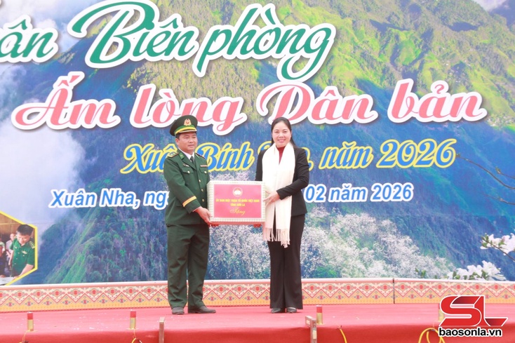 Programme brings warm spring to border communities in Xuan Nha