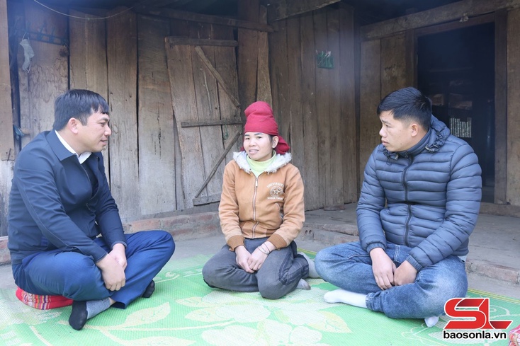 Pồng chàư choi dừa àu côn dệt vịa pày dệt vịa cá mương nọ