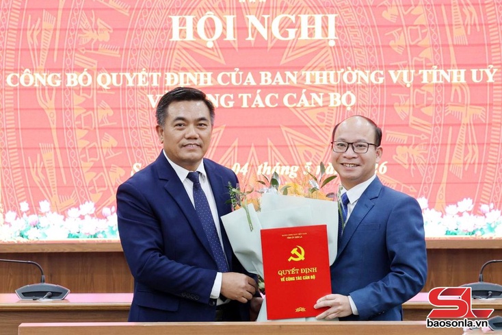 Tống páo quyết định khòng Ban Thường vụ Tỉnh ủy ma nả vịa cán bộ
