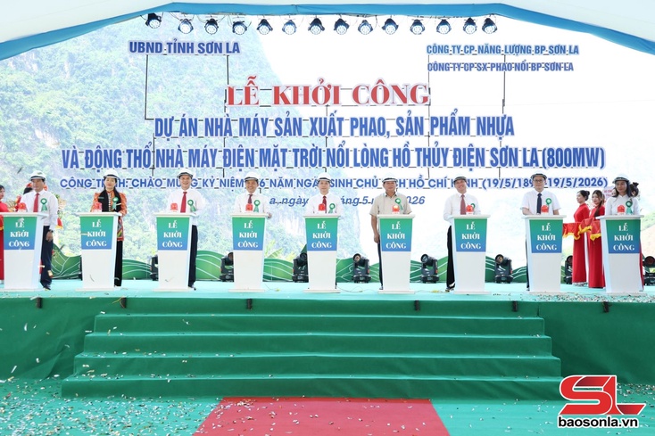  Work starts on floats and plastic products factory, Son La hydropower reservoir floating solar power plant