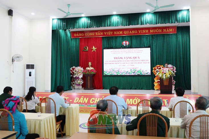 Đồng chí Phó Bí thư Tỉnh ủy, Chủ tịch Ủy ban MTTQ Việt Nam tỉnh puz huv trâu têx nênhs muôx côngz ntơưv xã Sông Mã