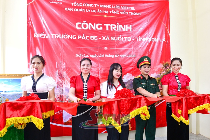Viettel khày lễ chôm muôn tẳng tánh lẹo cánh giao công trình lớp ép nẳng điểm trường bản Pắc Bẹ