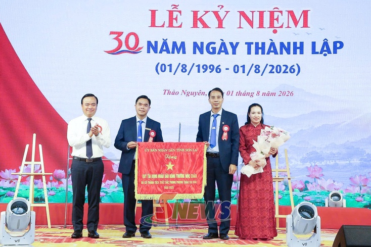 Moc Chau Farm People's Credit Fund celebrates 30th founding anniversary