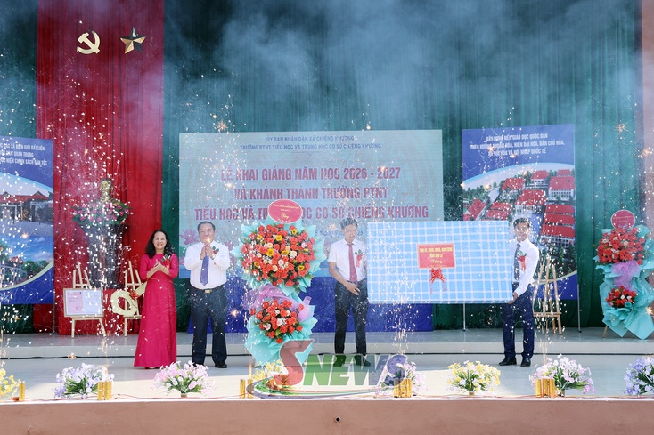 Trương Phổ thông nội trú TH cánh THCS Chiêng Khương chôm tỏn pì ép máư