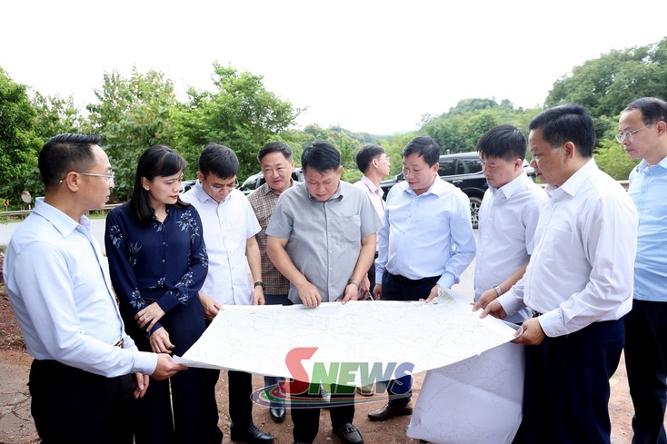Bax cxix cxuô zav chia cxiv puôz txox cêr yêz muk chênhr Mộc Châu - Sơn La - Điện Biên