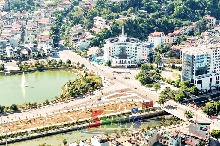 Dệt lẹo ngon tang số 1A, xuần bók Quảng trường Tây Bắc cón Pàng hội cà phê Sơn La tưa thứ xòng