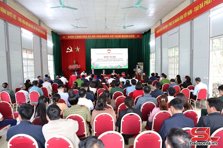 Phát huy vai trò “cầu nối” giữa cử tri với Quốc hội, Chính phủ