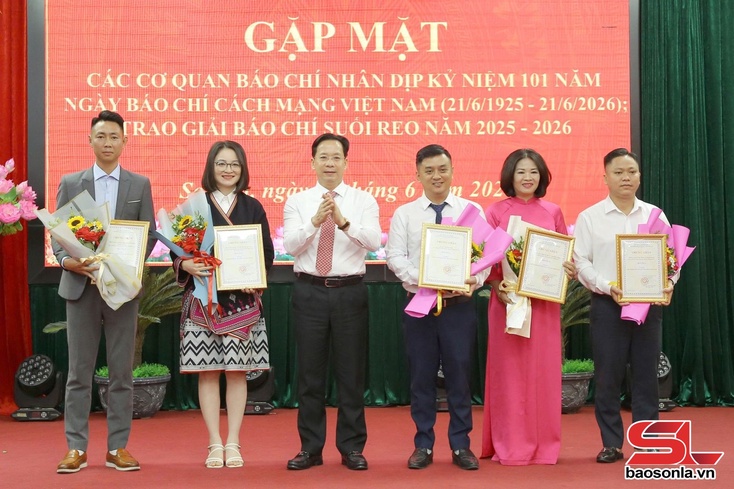 Tỉnh ủy Sơn La gặp mặt các cơ quan báo chí nhân Kỷ niệm 101 năm Ngày Báo chí cách mạng Việt Nam