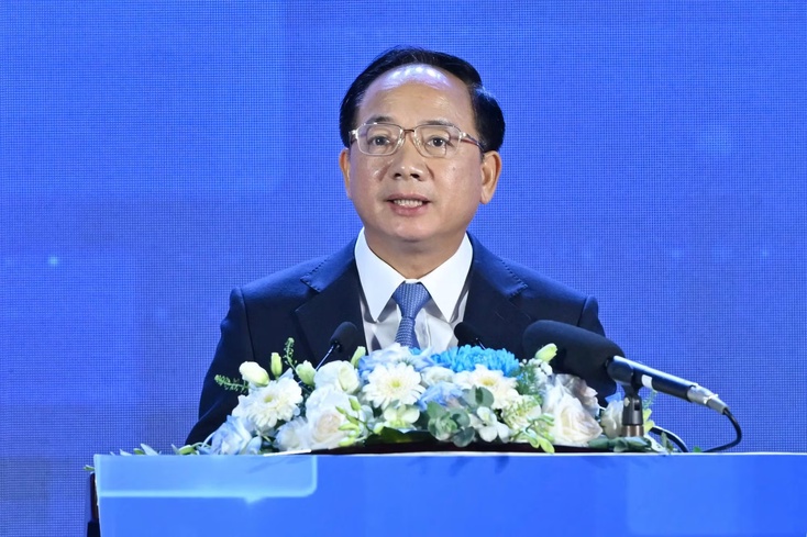 MỖI CƠ QUAN BÁO CHÍ PHẢI LÀ MỘT PHÁO ĐÀI VỮNG CHẮC BẢO VỆ NỀN TẢNG TƯ TƯỞNG CỦA ĐẢNG (*)