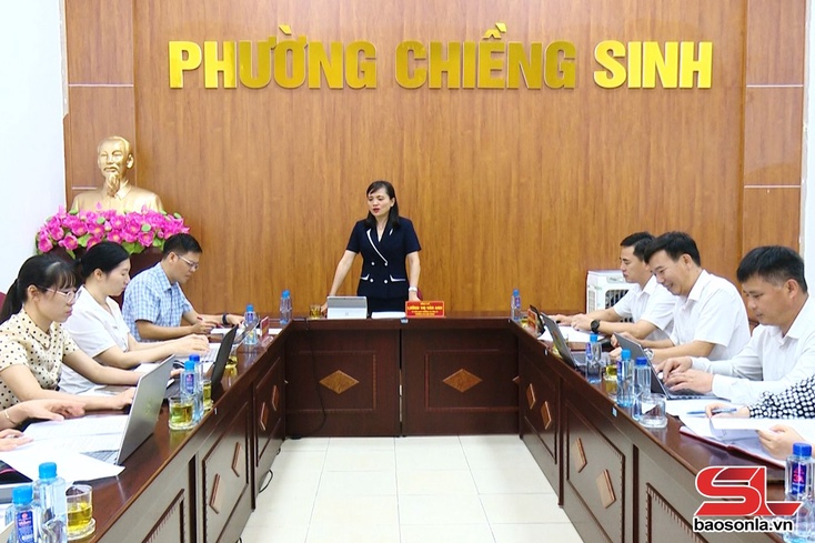 Đoàn giám sát  theo Quyết định số 03-QĐ/BCĐ thông qua dự thảo báo cáo giám sát tại phường Chiềng Cơi và Chiềng Sinh